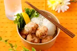 最高金賞受賞★唐揚げ専用鶏肉「からあげ鳥」の唐揚げ丼(肉酒場ブラチョーラ 練馬店)