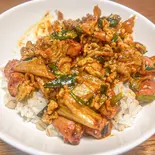 豚キムチ丼（amusement BAR AQUA）
