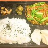 豚肉とニンニクの芽炒め弁当（満福楼 東村山店）