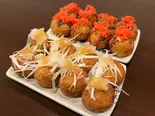 ねぎポンたこ焼き8個＆マウント紅しょうがたこ焼き8個（松ちゃんのたこ焼き屋DX）