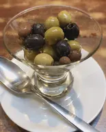 イタリア産 オリーブのマリネ（俺のイタリアン 歌舞伎町）