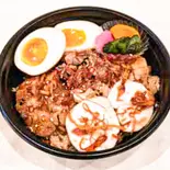 特製弁当 並盛（チャーシュー丼 こむらや）