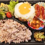 ハンバーグ弁当お茶つき（おばんざいや早乙女 銀座本店）