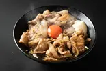 大盛無料！旨辛スタミナ丼 Hot and delicious stamina bowl（東京名物 肉玉そば おとど 北千住店）