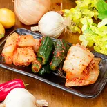 キムチ盛り合わせ（本気のハラミ丼＆カルビ丼 焼肉じゅじゅ庵 京橋店）
