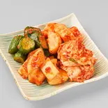 キムチ盛り合わせ(炭焼屋肉もん)