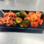 キムチ盛り合わせ（本格焼肉 八勝園）