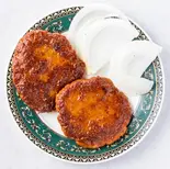 CHAPLI KABAB 2P / チャプリカバーブ 2個（ハビビハラルレストラン）