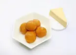 スーパーチーズボール4個（J.CHICKEN 上野アメ横店）
