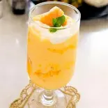 マンゴーラッシー(Mango Lassi)（Dautari Restaurant Kamata）