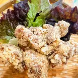 国産もも肉の唐揚げ（ともえ屋）