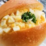 たまごサンドのミニロール【menu限定】（サンドウィッチの店 六甲マル井パン）