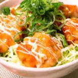 鶏肉唐揚げマヨ丼（萬来仙閣）