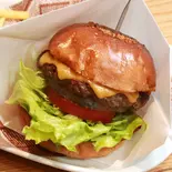 チーズバーガー（STADIUM CAFE）