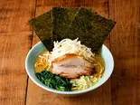 もやしラーメン(チャーシュー1枚・薬味ネギ・ホウレン草・ノリ3枚・モヤシ)（横浜家系ラーメン 松壱家）
