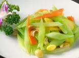 セロリとナッツ炒め(美芹三果)（逸品火鍋 四季海岸）