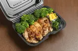 ブロッコリーチキン丼(モンスターグリル 恵比寿店)