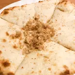 ココナッツナン(Coconut Naan)（ダージリンスパイス潮見店）