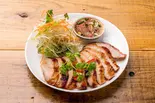 คอหมูย่าง 豚トロ炙り焼き Grilled Pork（バンコックコスモ食堂）