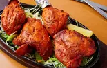 タンドリーチキン(2P) Tandoori Chicken (2 Pieces)（アジアンレストラン＆バー ナマステ・ジャパン）