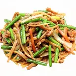 豚肉とニンニクの芽炒め Pork and Gralic Shoot Stir-Fry（中華料理 華景園）