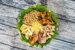 【美肌効果】サーモンクリーミーサラダボウル 【Beautiful Skin Effect】 Salmon Creamy Salad Bowl（チョップドサラダ専門店 フィットグリーン 恵比寿 Chopped Salad FitGreen Ebisu）