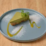 宇治抹茶チーズケーキ（原価ビストロチーズプラス名古屋錦店）
