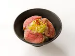ラムチャーシュー丼（トトノウ麻辣湯 大阪本店）