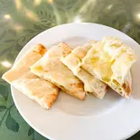 チーズナン(cheese nan)（インドレストラン＆バー ラナ 大阪公立大学前店）