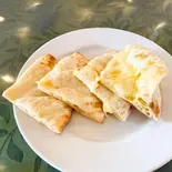チーズナン(cheese nan)（Royal Curry House）