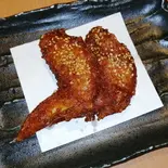 ごま手羽先揚げ 2本（鳥八 下丸子店）