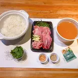 当店人気No1【温】まぐろ尽くし茶漬け(ご飯220g)（寿司割烹山水）
