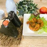 おにぎり2個+ガーリックシュリンプハーフ弁当（ご馳走おにぎり“雲海” 鶴橋店）