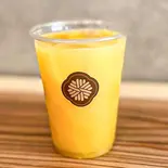 100%オレンジジュース（COFFEE ROASTERY むすぶ）