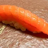 サーモン3貫（意気な寿し処阿部 五反田店）