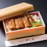 うなぎ弁当(半身)（うなぎ 仲じま）