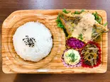 グルクンのハーブピカタ弁当（おきなわ食材の店 もみじ弁当）
