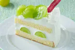シャインマスカットのショートケーキ(カット)（フロプレステージュ 相模大野ステーションスクエア）