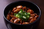 大山鶏の焼き鳥丼 Grilled Daisen Chicken Rice Bowl（喜三郎農場）