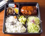 デミグラスソースハンバーグ弁当 Beef hamburg steak with demi-glaze sauce（白金とんかつ王龍）