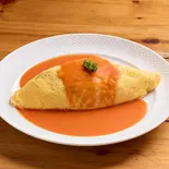昔ながらの特選オムライス ケチャップソース(サラダ付き)（Yoruca.洋食 Deli and Cafe）
