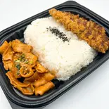 【デカ盛】ポークチャップ豚カルビ&熟成ロースカツプレート※即席袋みそ汁付(【元祖!デカ盛】どん亭)