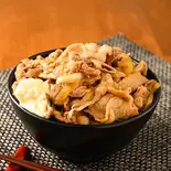 【豚肉の定番メニュー】旨極生姜焼きマヨメガトン(お肉200g)（激盛り豚丼 メガトン 江古田店）