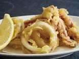スルメイカのセモリナ粉フリット（CUORERUDINO）