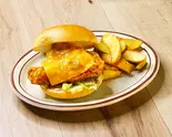 チーズチキンバーガー (ポテト付き) Cheese Chicken Burger (With French Fries)(グルメチキンバーガー専門店 Chick-Tok 高円寺 Chick-Tok Koenji)