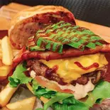 リッチアボカドバーガー（溶岩ダイニングbrave）
