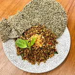 BÁNH ĐA XÚC HẾN 揚げせんべいのしじみ和え（PHO MIN）
