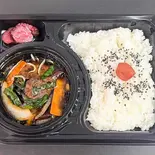 レバニラ弁当（お弁当のマルクラ）