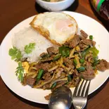 パップリックゲーンガイ（タイ料理タイラーンナー）