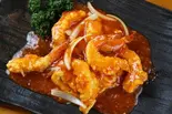大エビのチリソース炒め Stir-fried large shrimp with chili sauce（けむり屋 なんば2号店）
